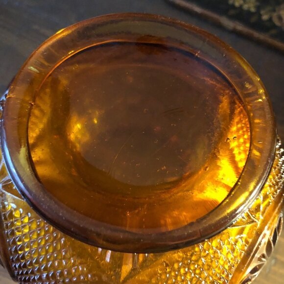 Vintage amber hobstar carnival glass candle holder/vase - Picture 5 of 6